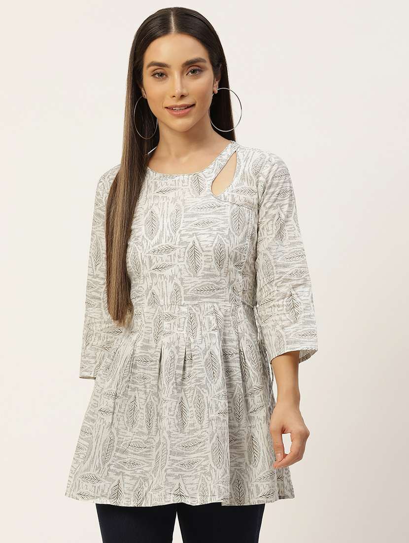 women printed three quarter sleeve short kurti