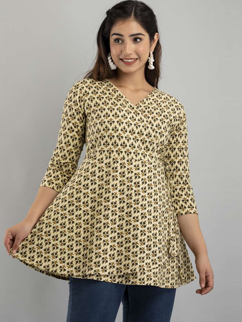 women printed three quarter sleeve short kurti