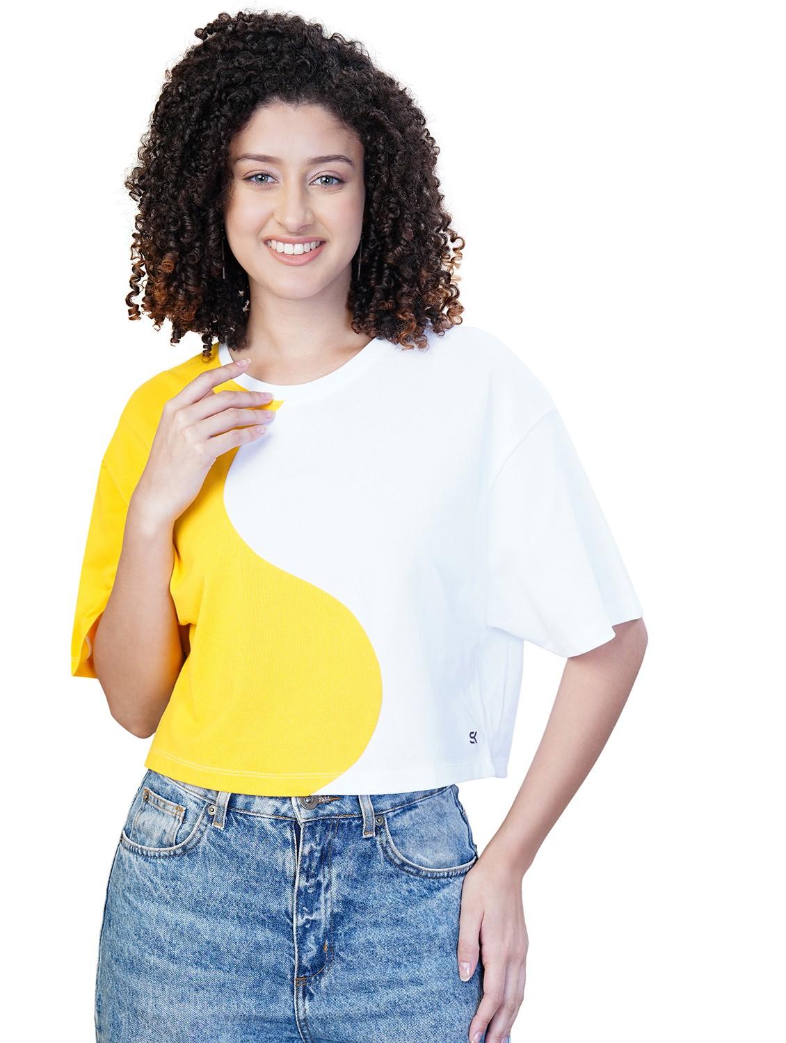 women color blocked boxy crop t-shirt - 21582185 -  Zoom Image - 0