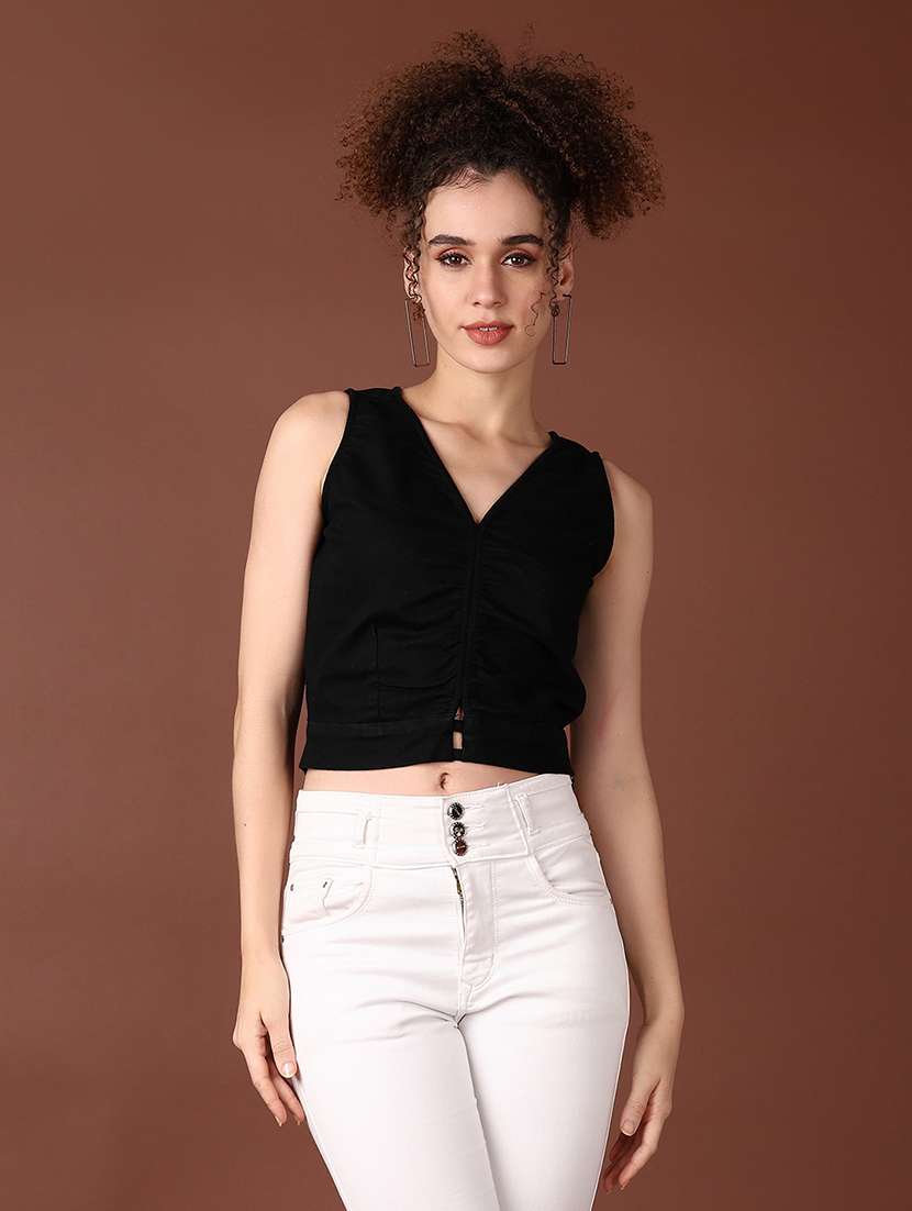 women black solid v neck crop top