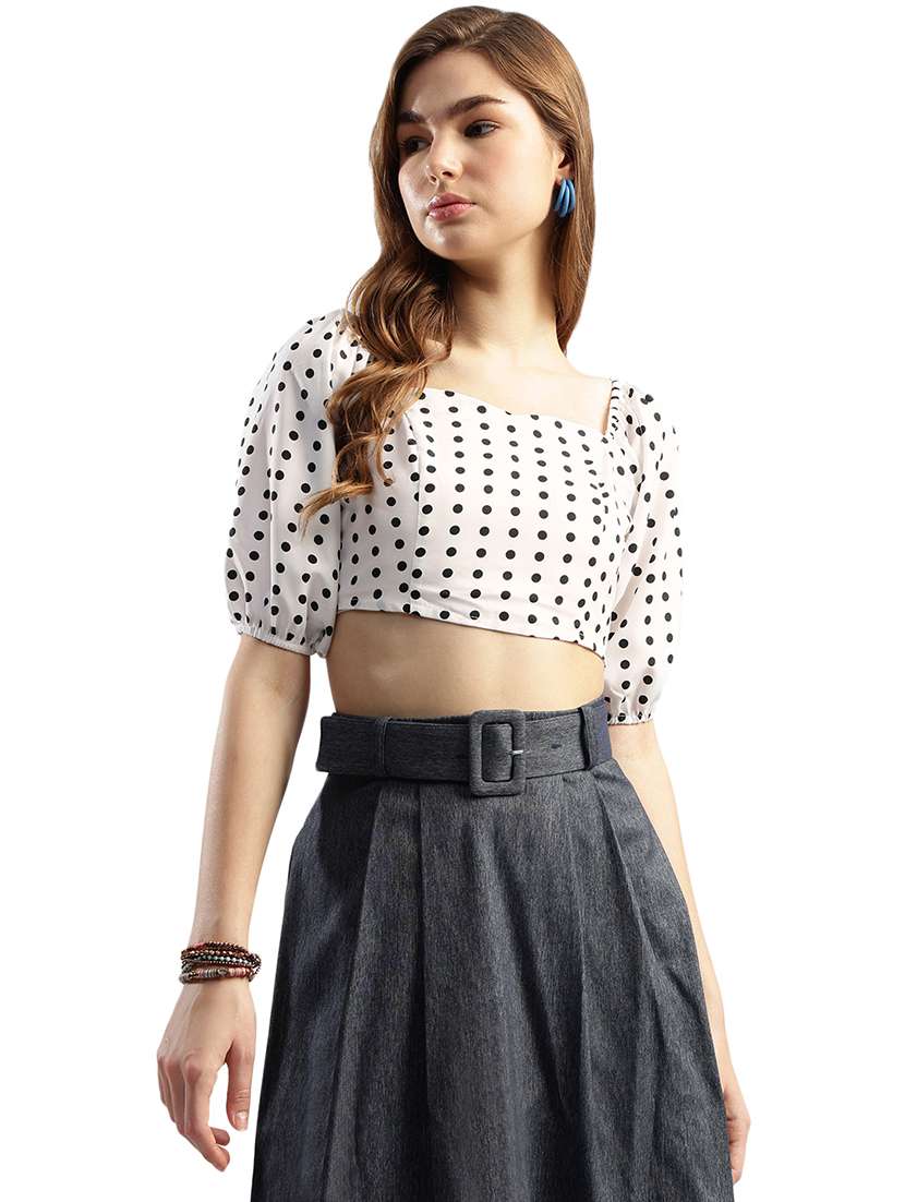 women polka doted puff sleeve crop top