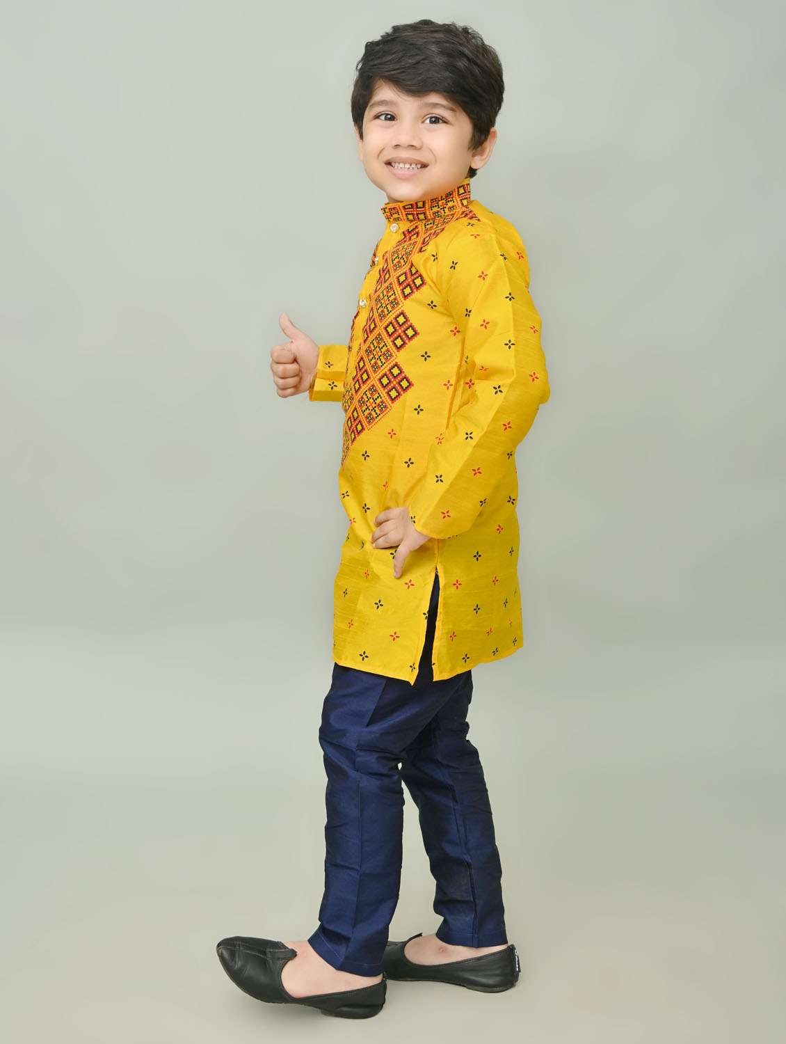 boys printed mandarin neck kurta pyjama set - 21585416 -  Standard Image - 2
