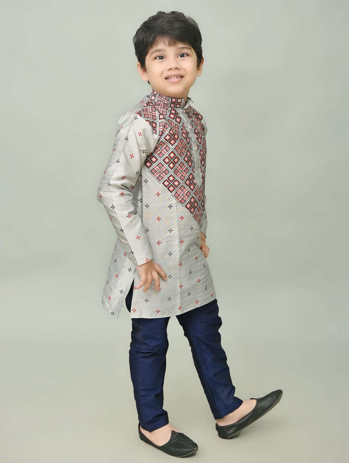 Boys Printed Mandarin Neck Kurta Pyjama Set - 21585418 -  Standard Image - 2