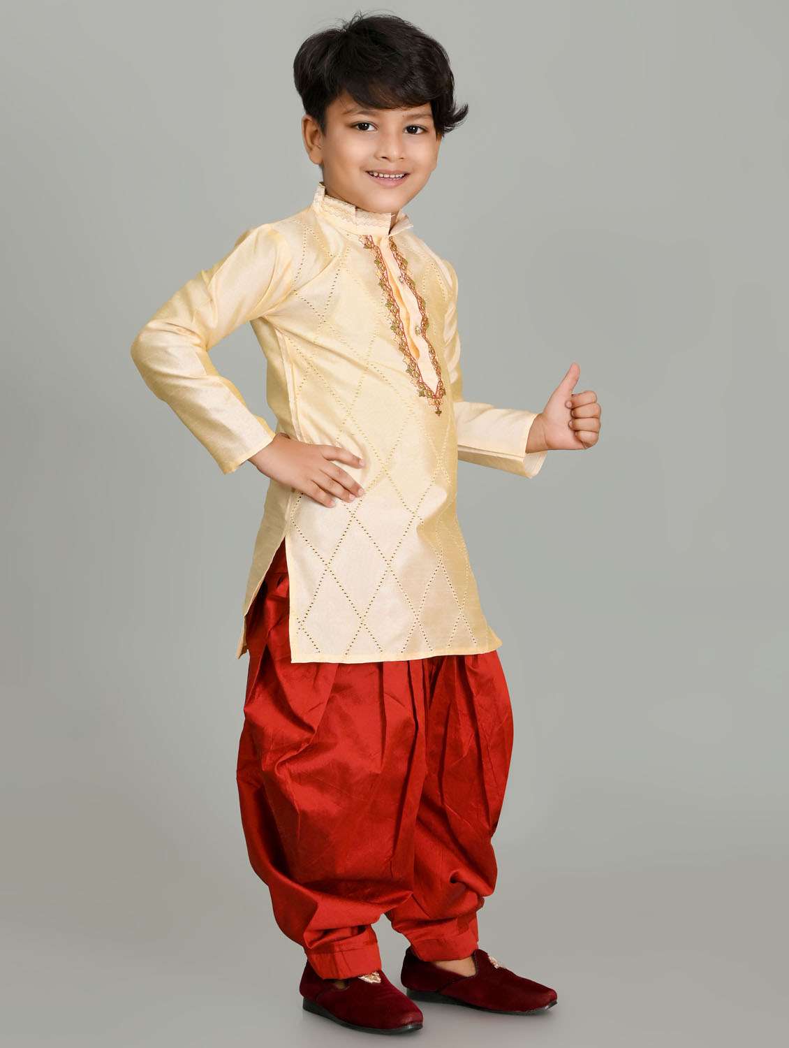 boys embroidered mandarin neck kurta salwar set - 21585451 -  Standard Image - 2