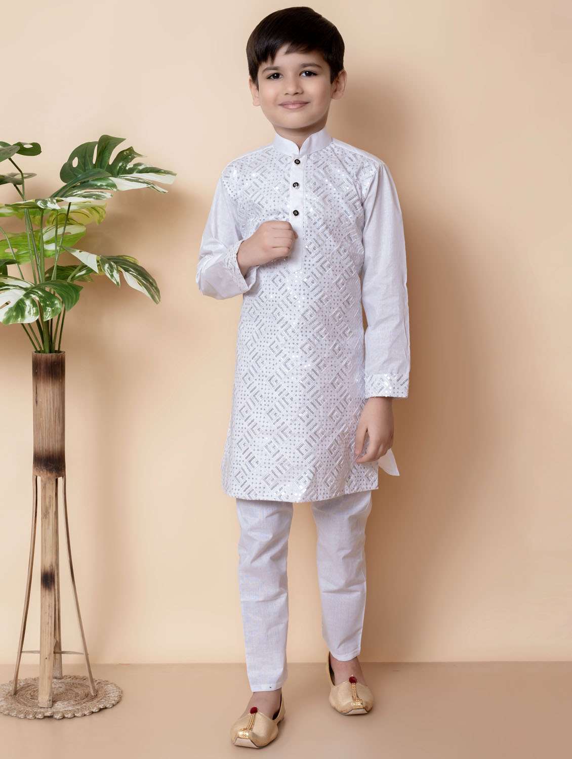 boys embroidered long sleeves kurta set