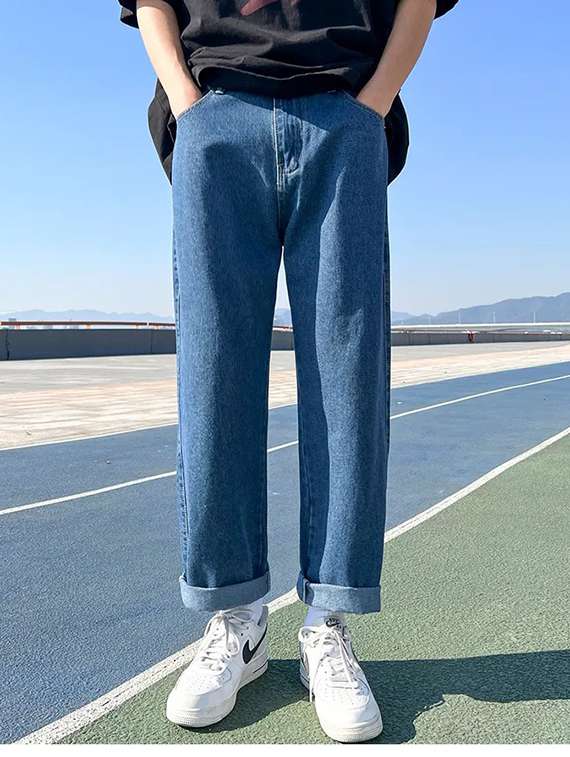 men low-rise relaxed fit plain jeans