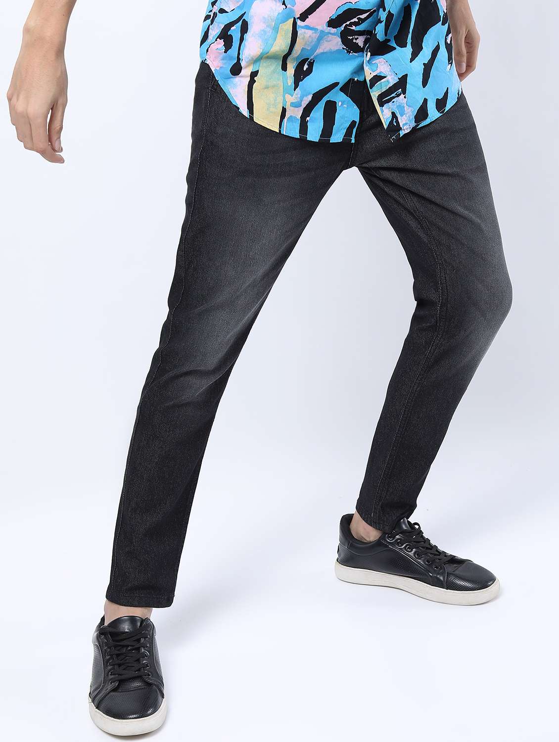 men mid rise plain jeans - 21595993 -  Standard Image - 2