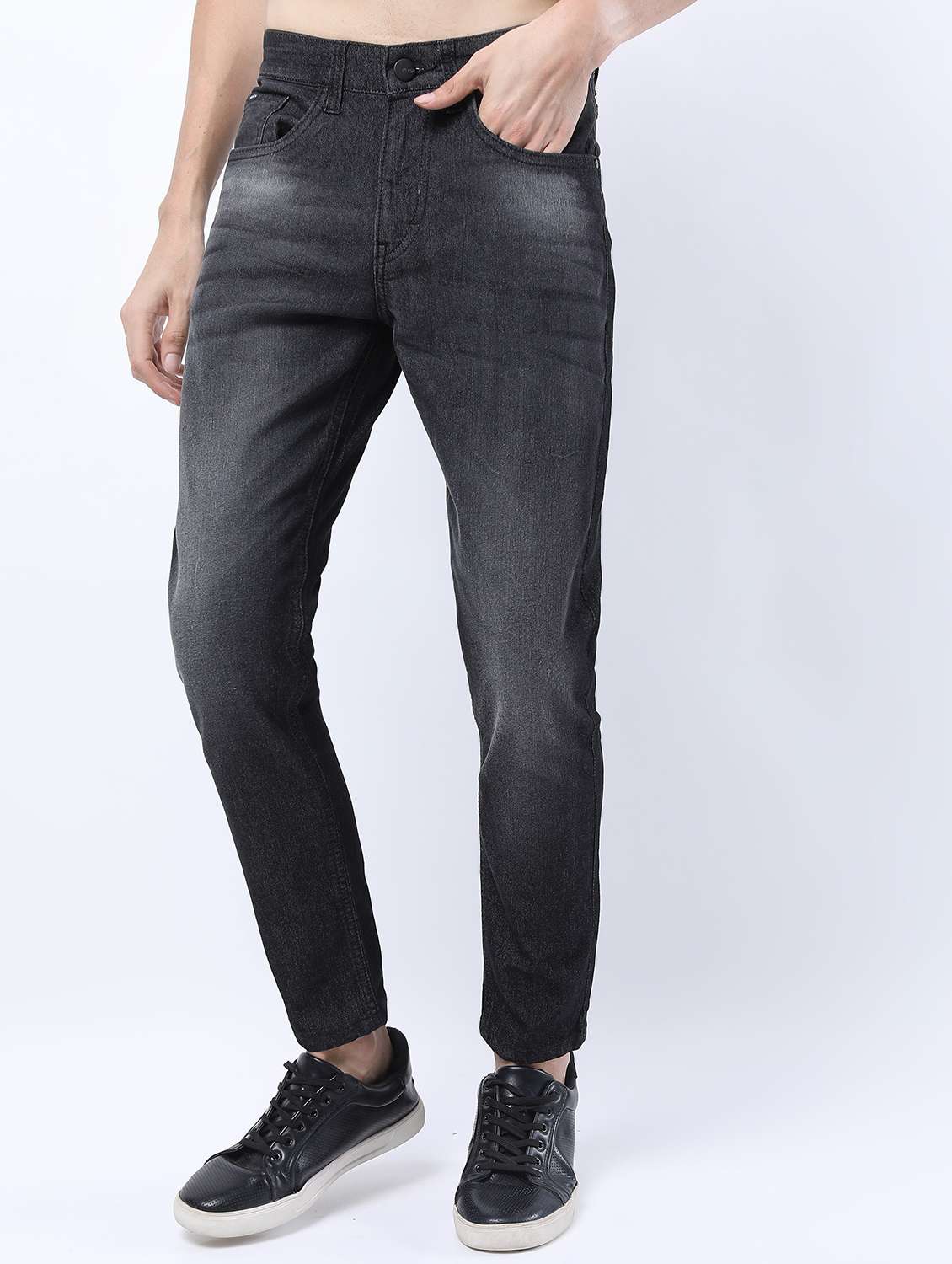 men mid rise plain jeans