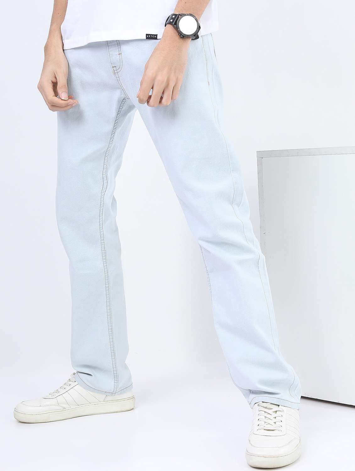 men mid rise plain jeans