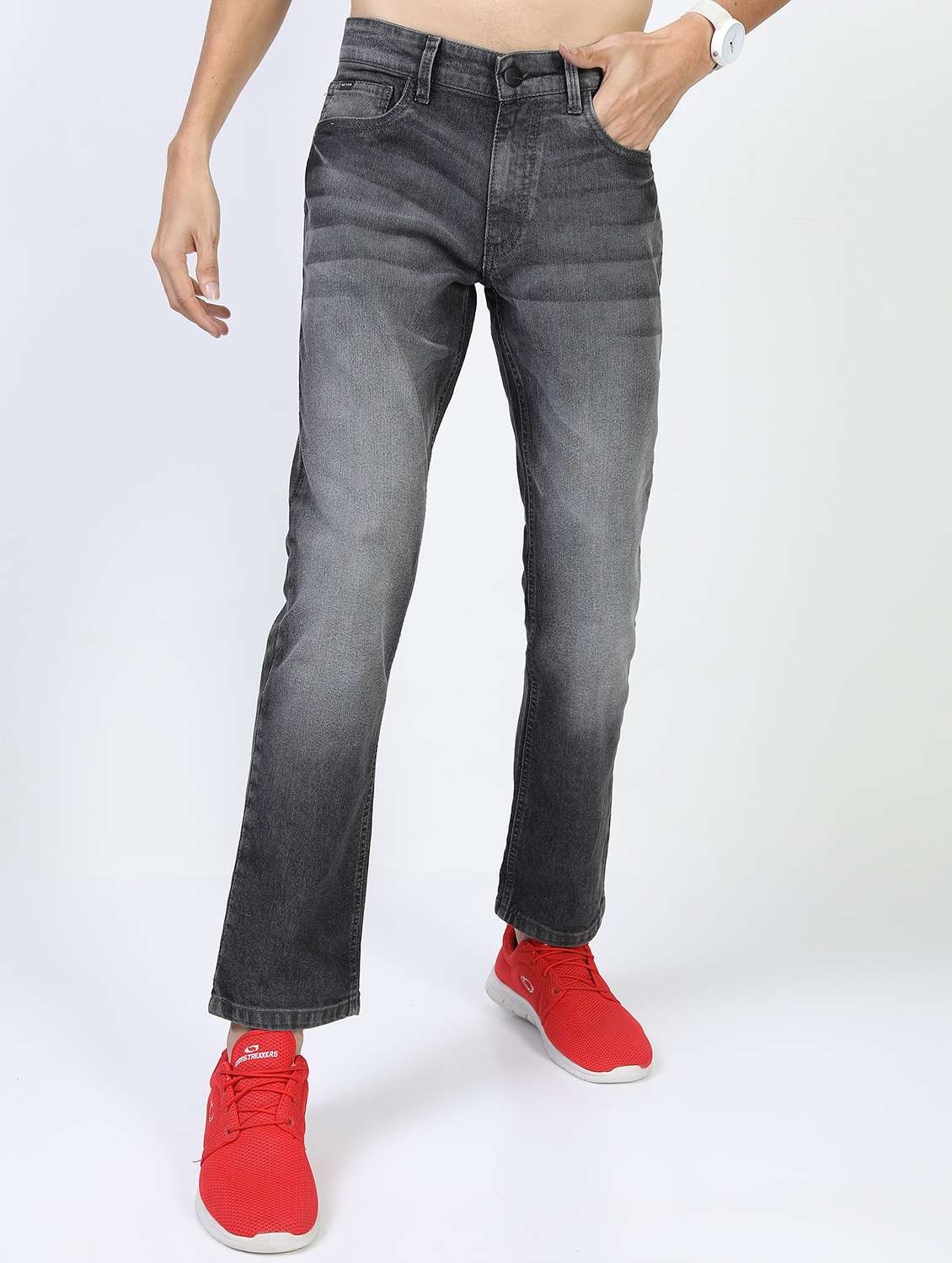 men mid rise plain jeans