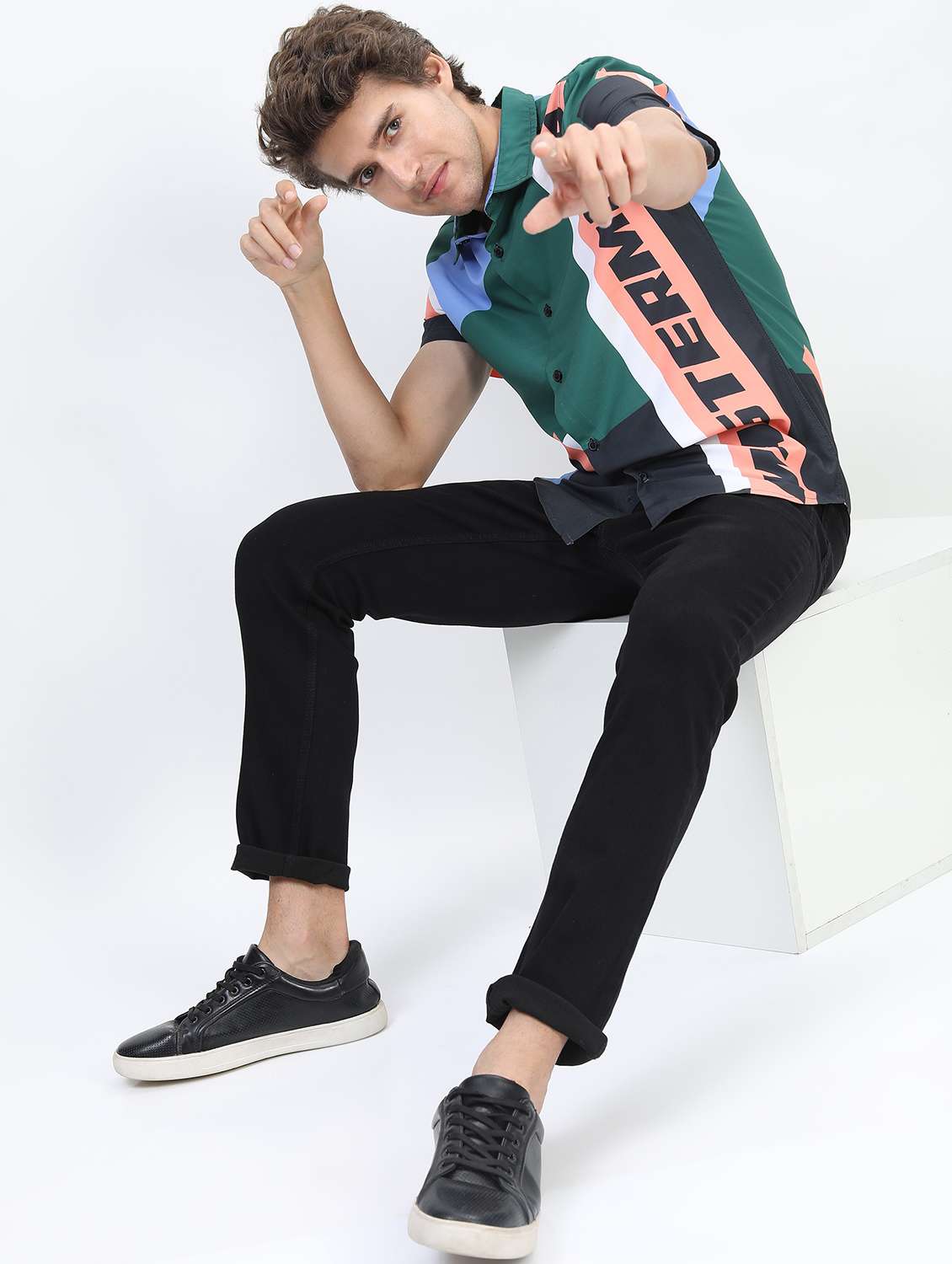 men plain slim fit mid rise jeans - 21596140 -  Standard Image - 2