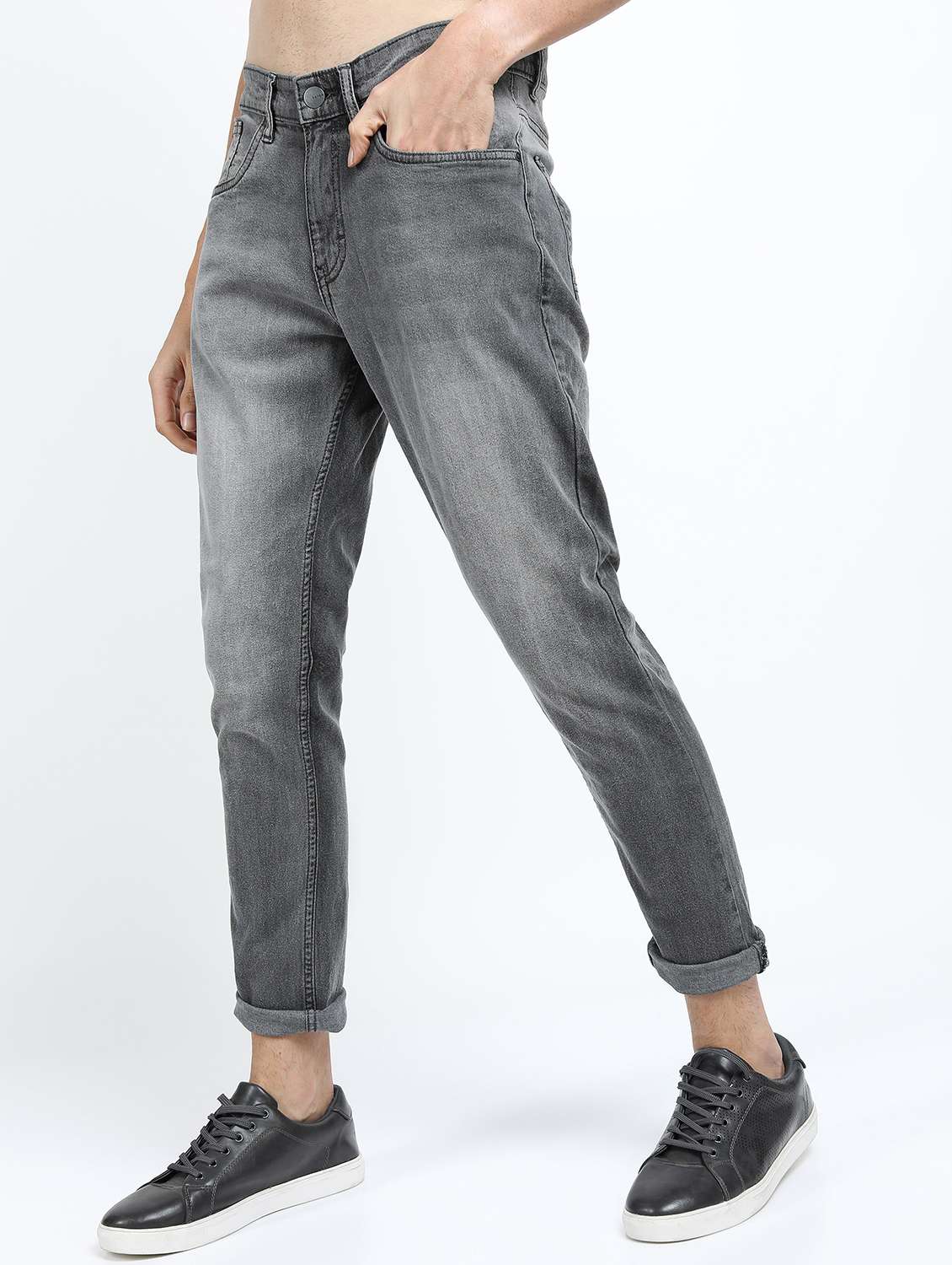 men solid mid rise slim fit jean - 21596187 -  Standard Image - 2