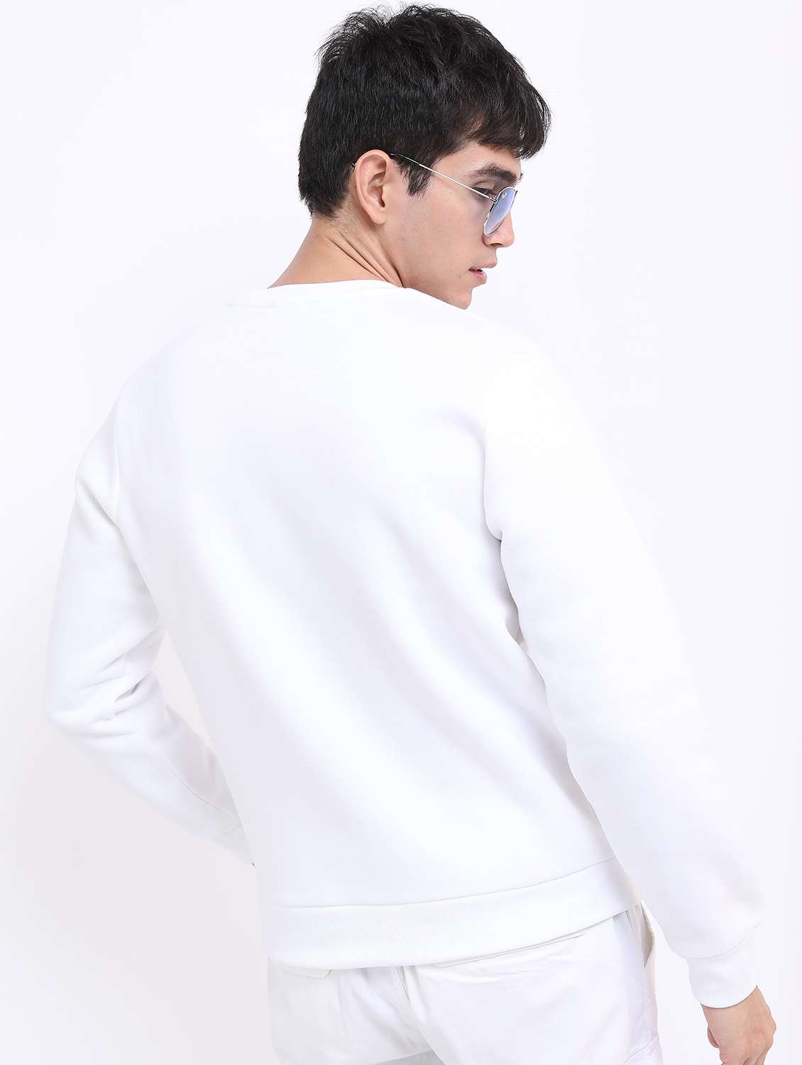 Men Solid Pullover Long Sleeve Sweatshirt