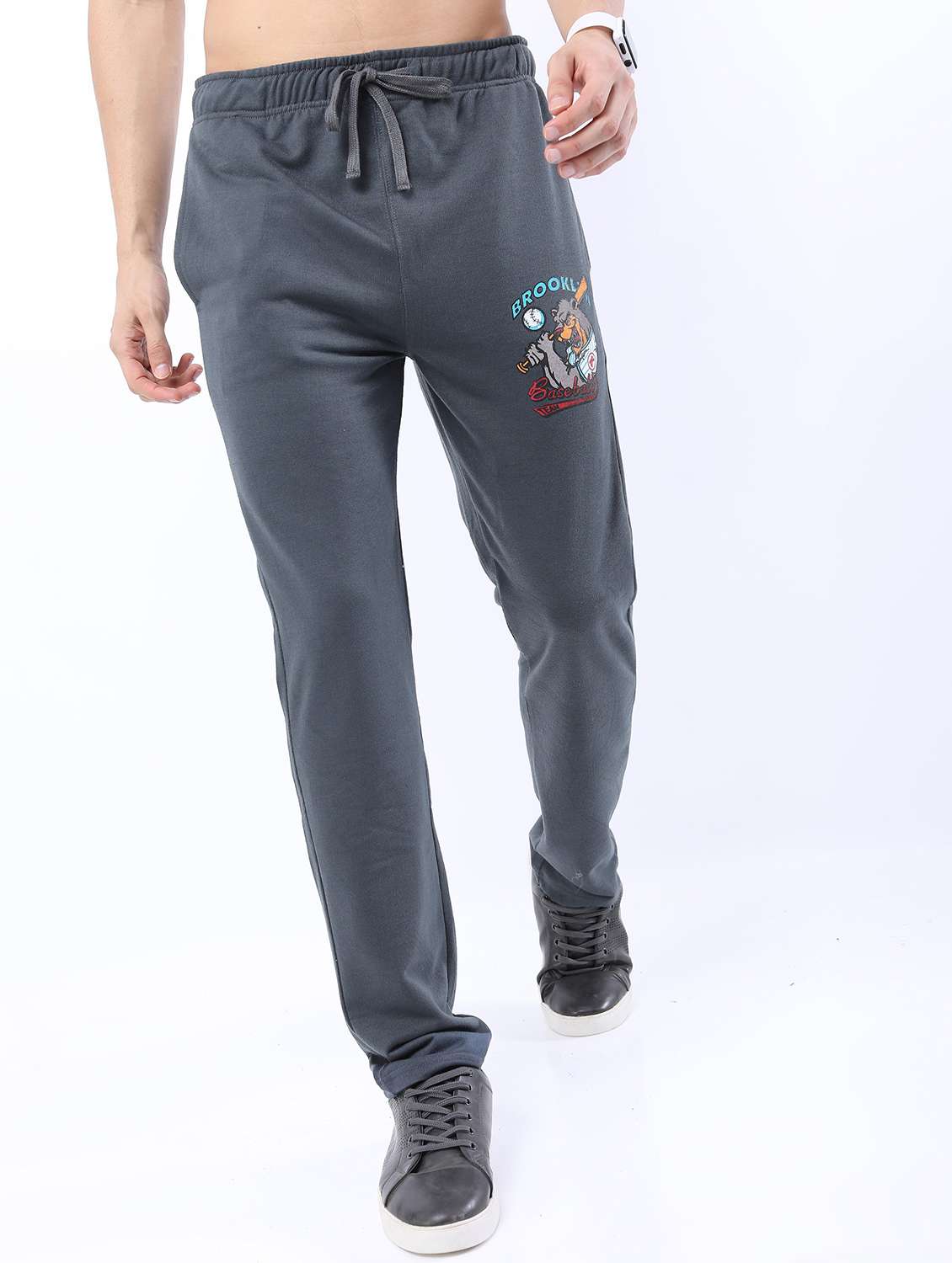 men placement print regular fit track pant