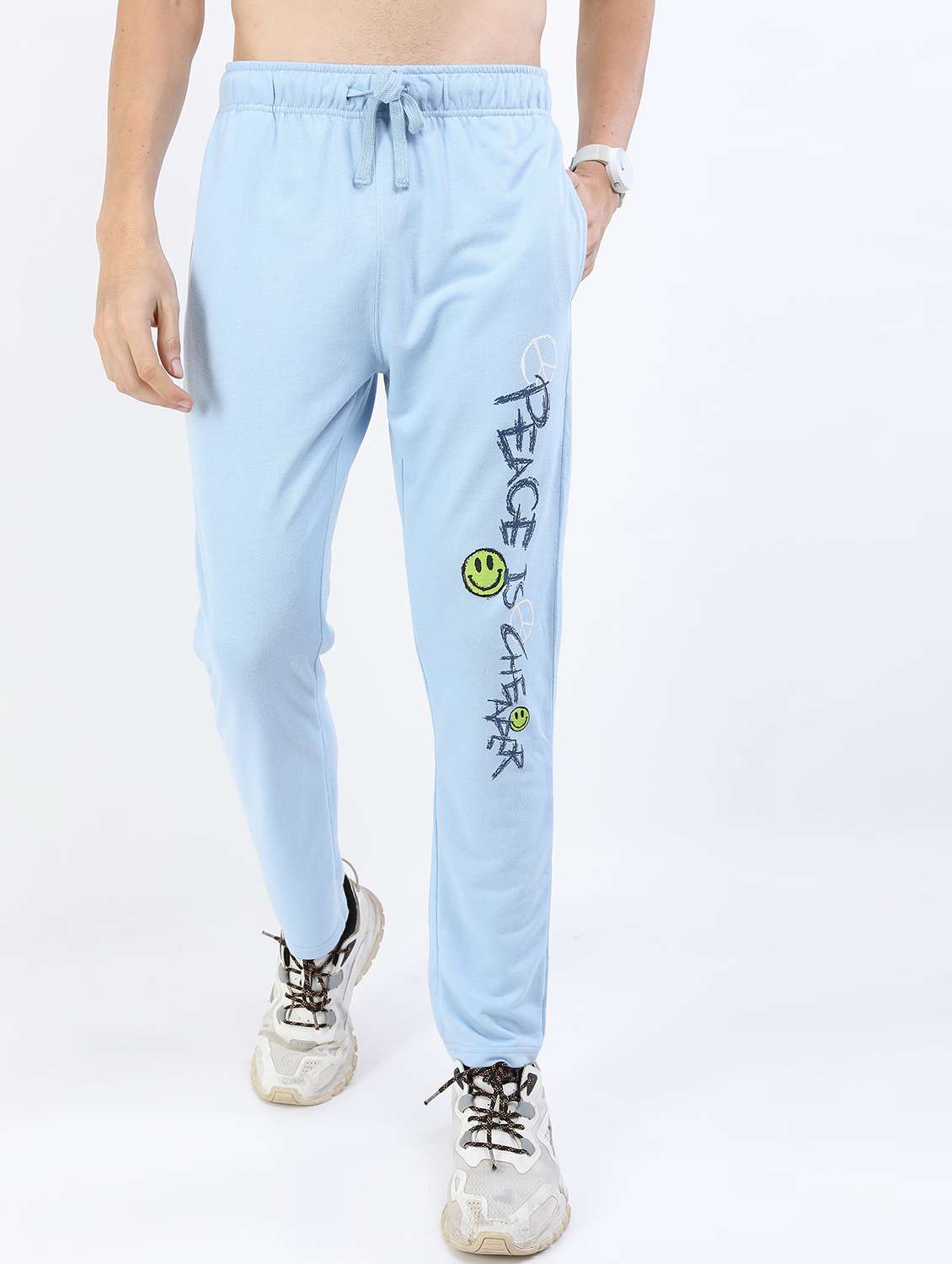men placement print regular fit track pant