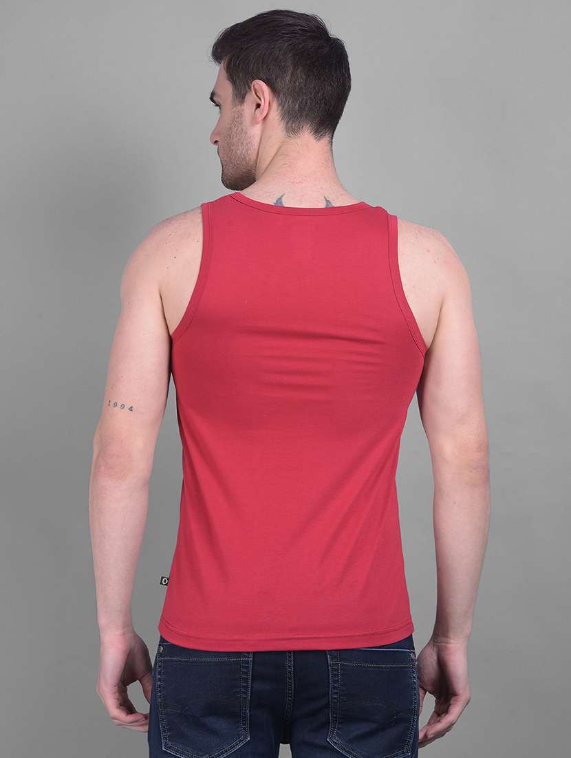 men red typographic print vest - 21597362 -  Standard Image - 2