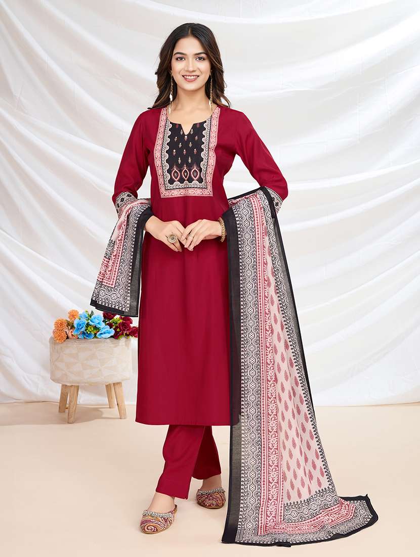 women three quarter sleeve kurta pant with dupatta set