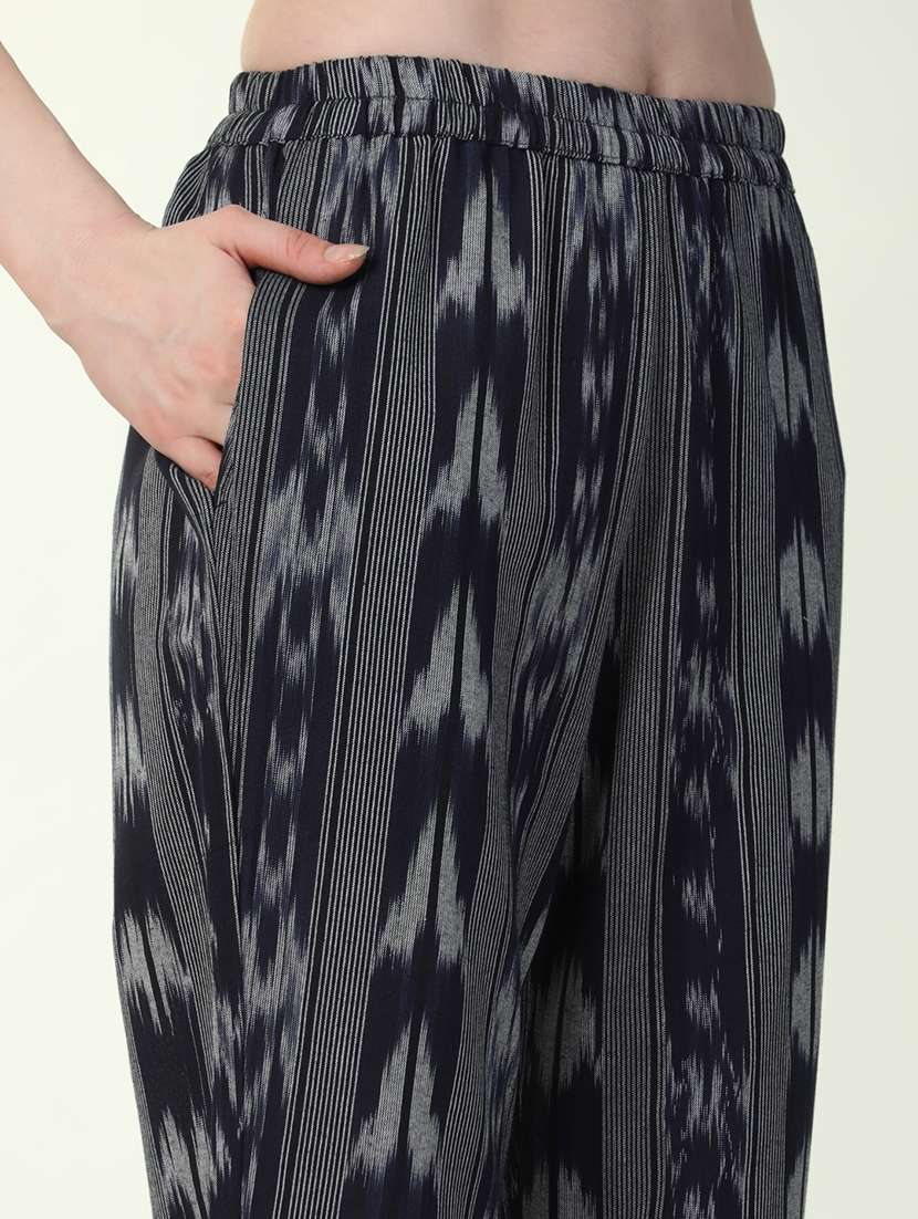 women navy blue ikat kurta pant set - 21598124 -  Standard Image - 7