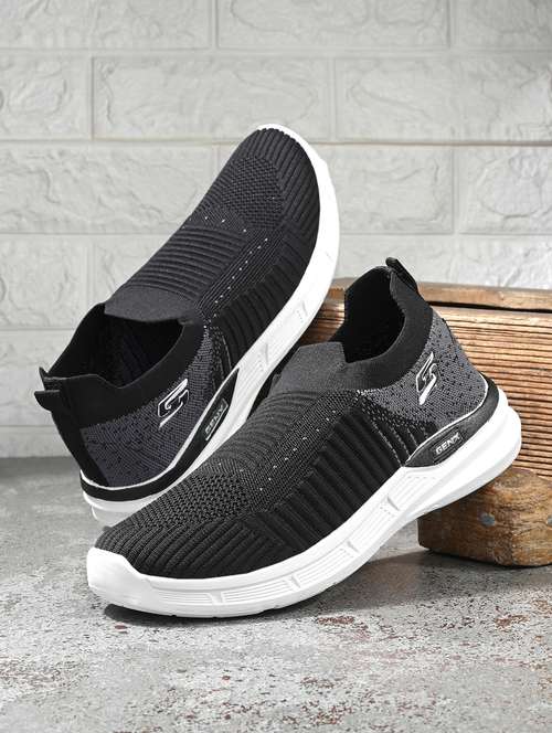men black slip on sport shoes