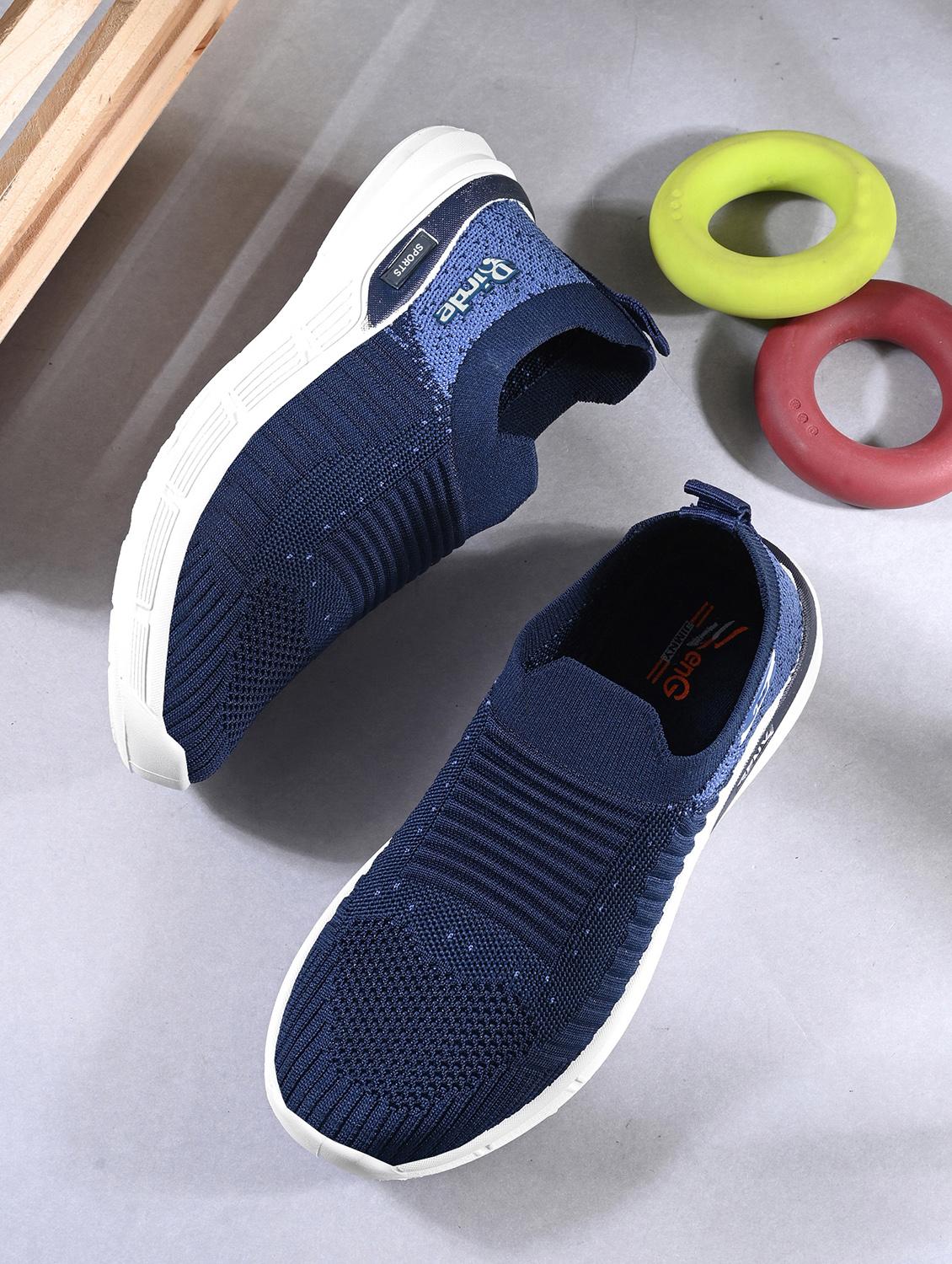 boys navy blue solid sports shoe