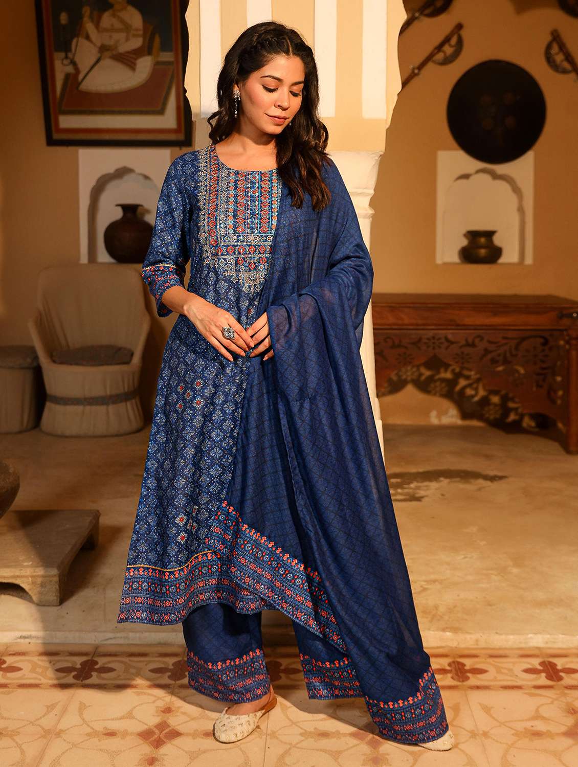 women printed detailed three quarter sleeves suit set