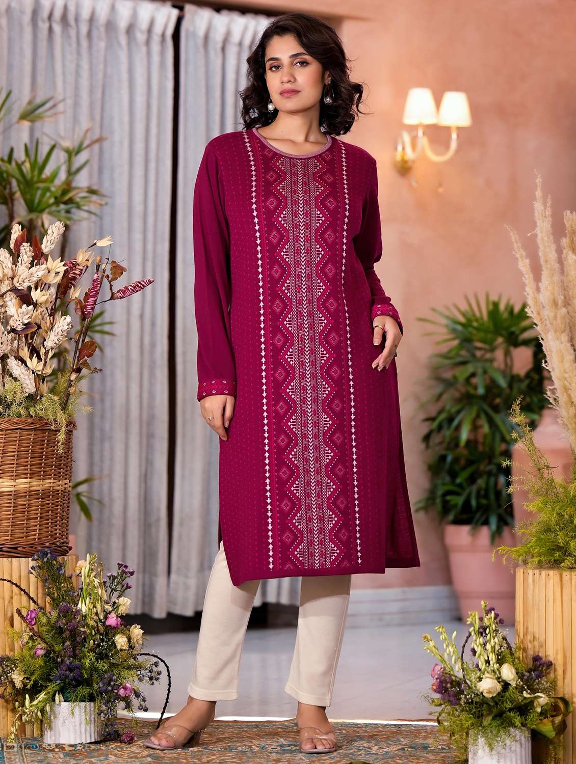 women printed long sleeves straight kurta - 21606794 - Zoom Image - 0