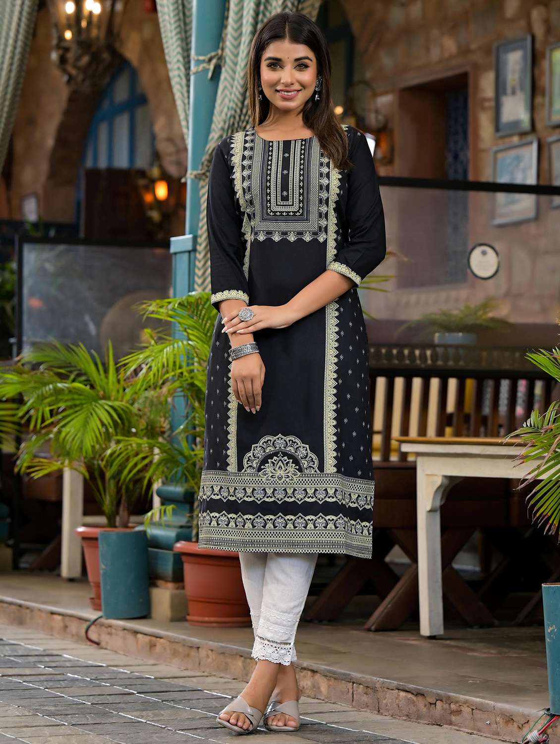 women printed three quarter sleeves straight kurta