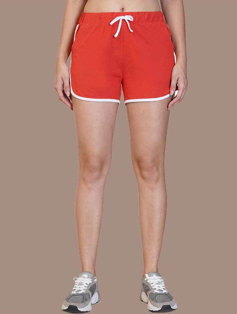 women red solid sports short
