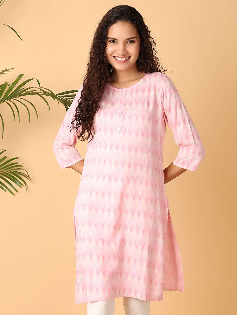 women three quarter sleeve straight kurta