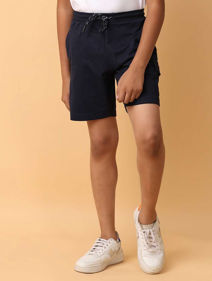 boys mid rise solid cargo shorts 