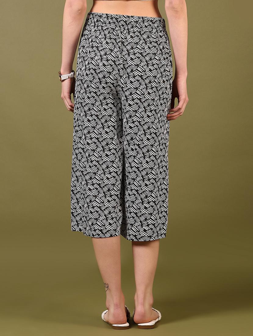 women printed mid rise capri - 21609036 - Standard Image - 2