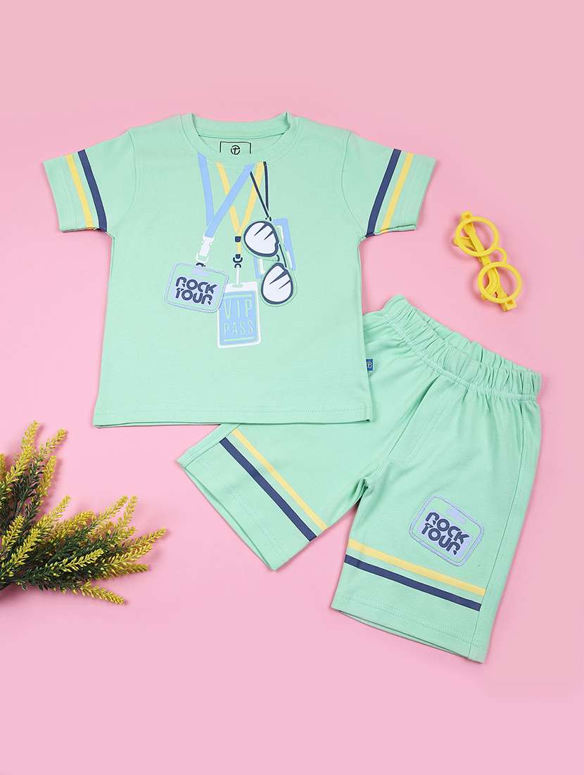 boys printed shorts twin set