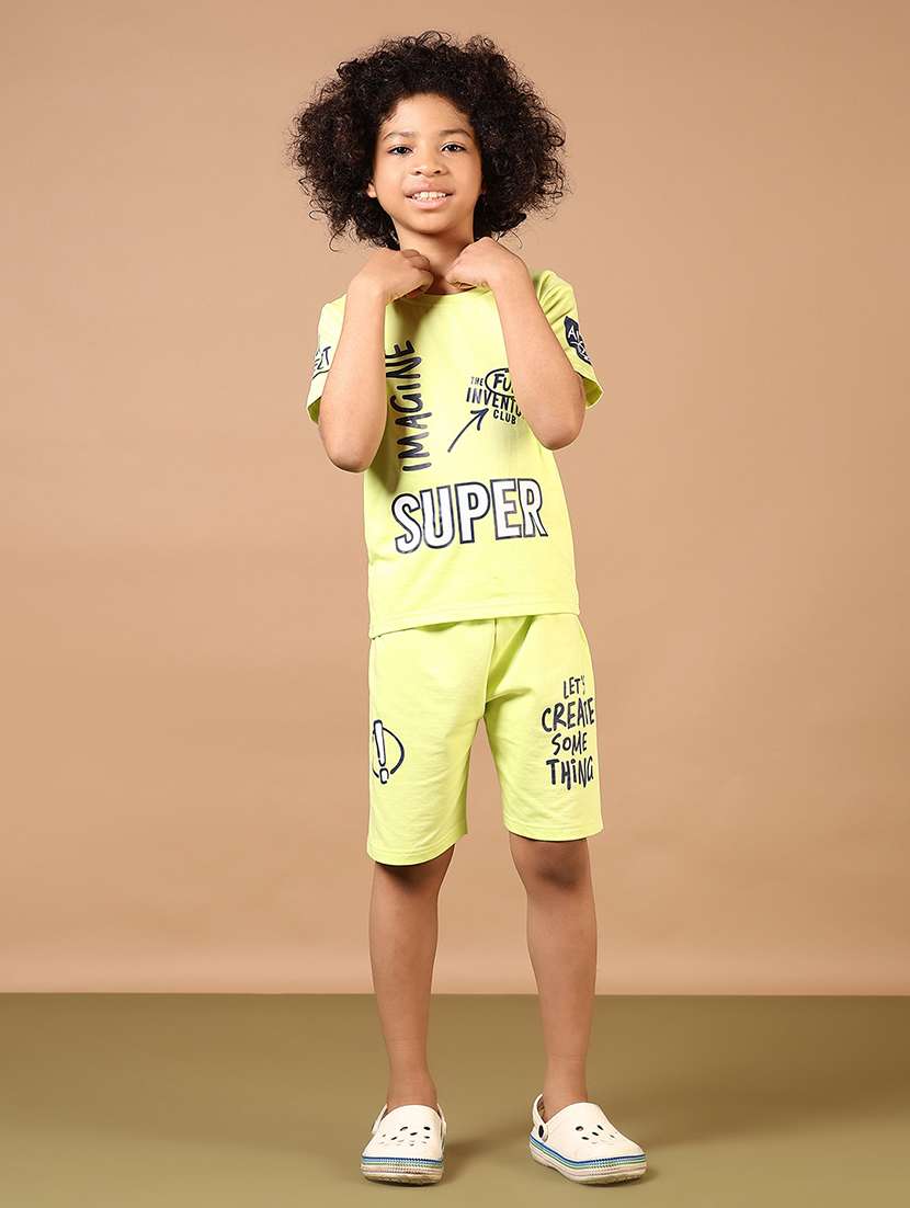 boys printed t-shirt and shorts set