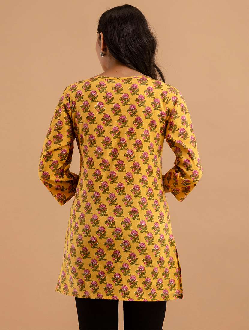 women three quarter sleeve straight kurti - 21613817 - Standard Image - 2