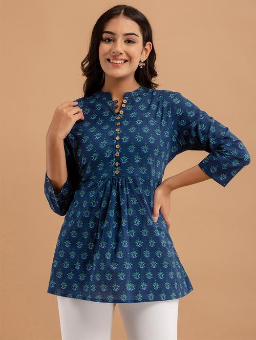 women three quarter sleeve flared kurti - 21613830 - Standard Image - 0