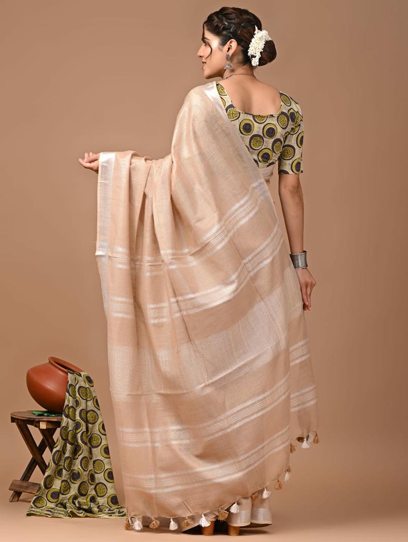 women solid handloom saree with blouse - 21613985 - Standard Image - 2