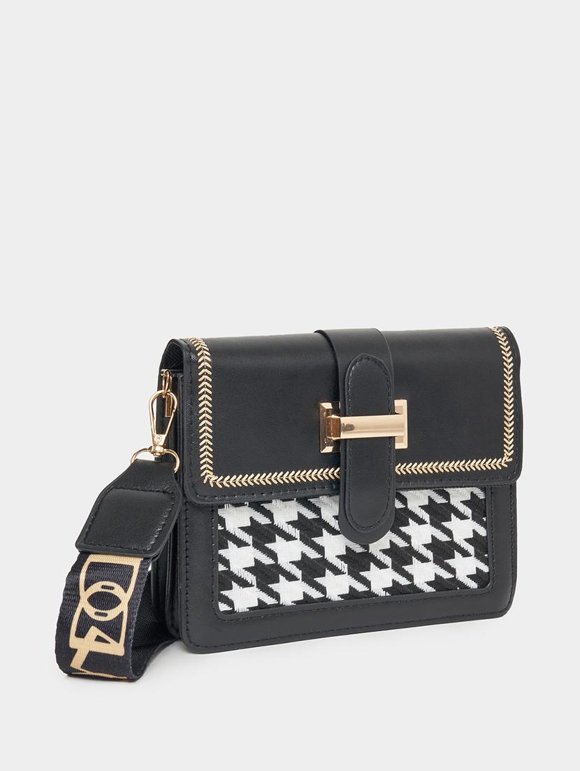 women black textured sling bag - 21618113 - Zoom Image - 0