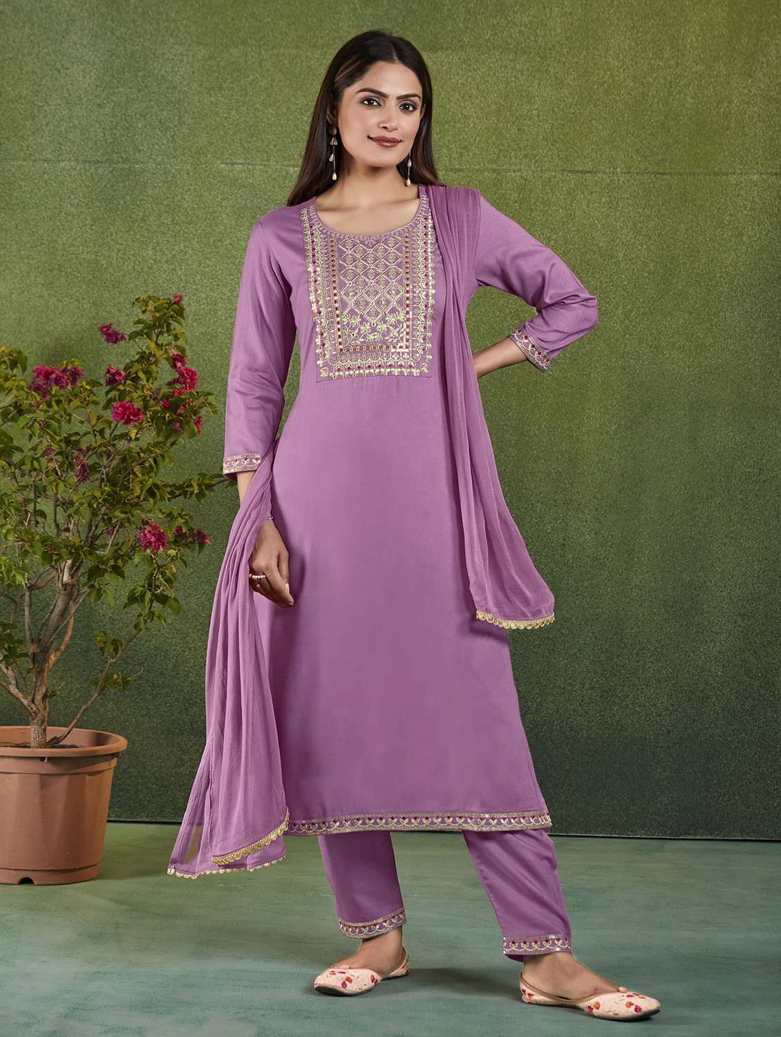 women three quarter sleeve kurta pant with dupatta set