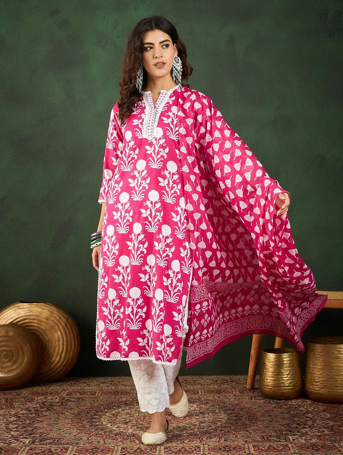 women printed three quarter sleeve suit set