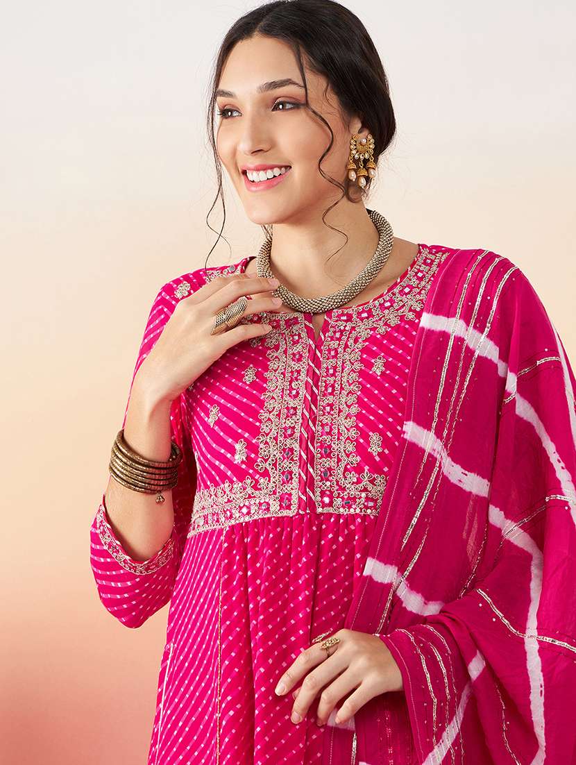 women pink leheriya print kurta pant set with dupatta - 21622627 - Standard Image - 2