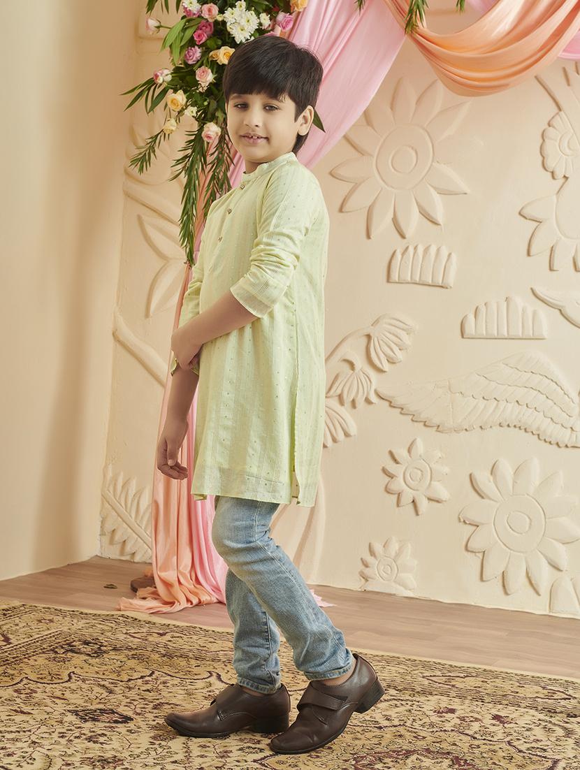 boy self design mandarin neck kurta - 21624725 - Standard Image - 2