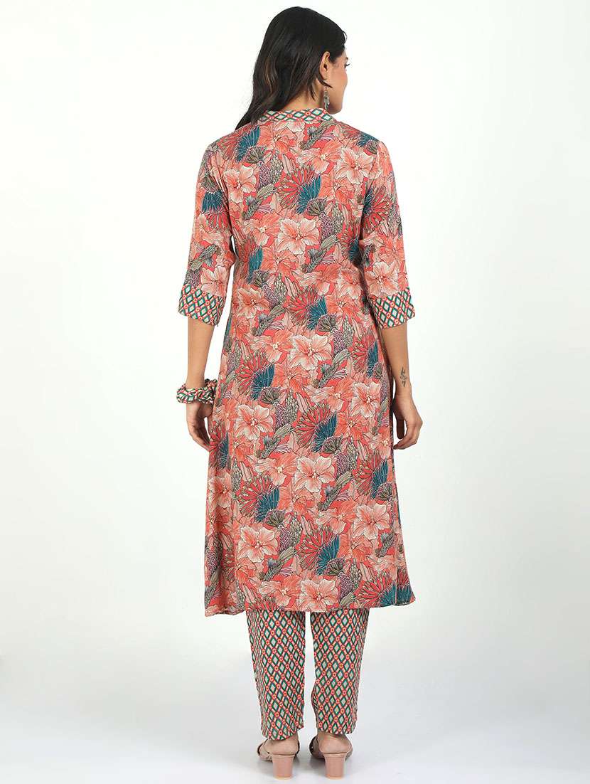 women floral three quarter sleeve kurta pant set - 21629588 -  Standard Image - 2
