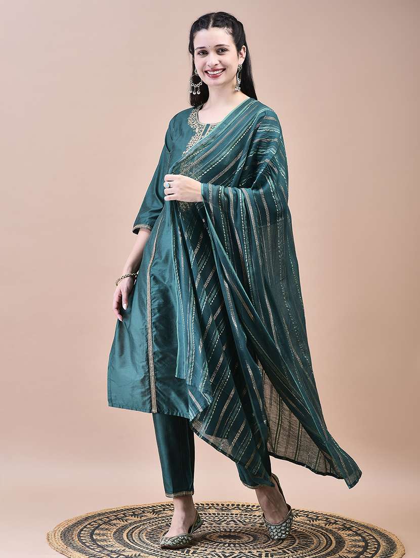 women three quarter sleeve kurta pant with dupatta set - 21629650 - Standard Image - 2