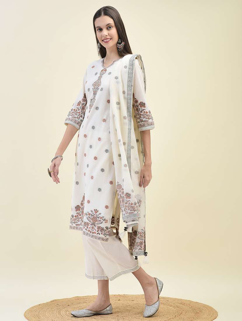women three quarter sleeve kurta pant with dupatta set - 21629680 -  Standard Image - 2