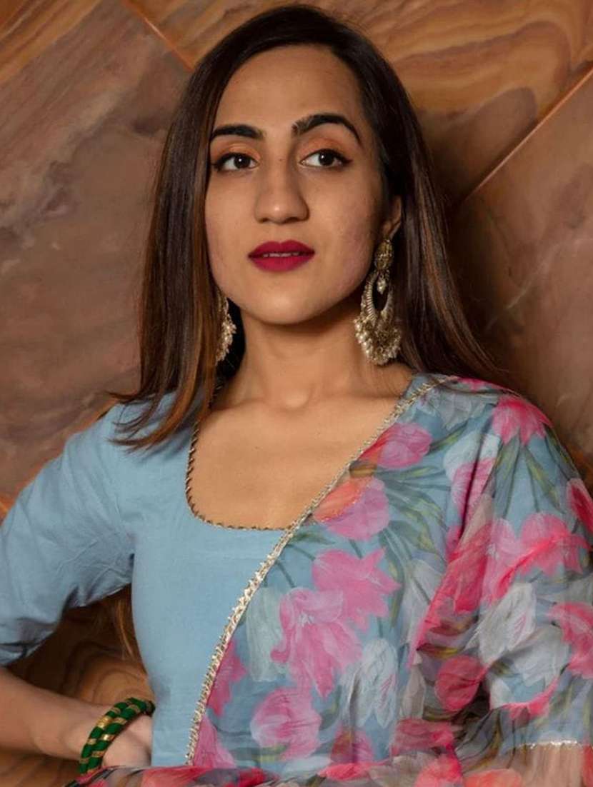 women short sleeve kurta pant with dupatta set - 21630246 - Standard Image - 2