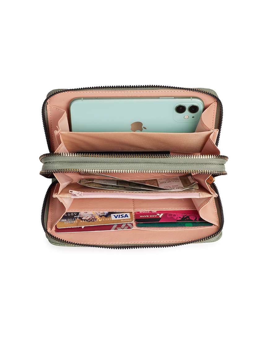 women green leatherette wallet - 21631173 -  Standard Image - 2