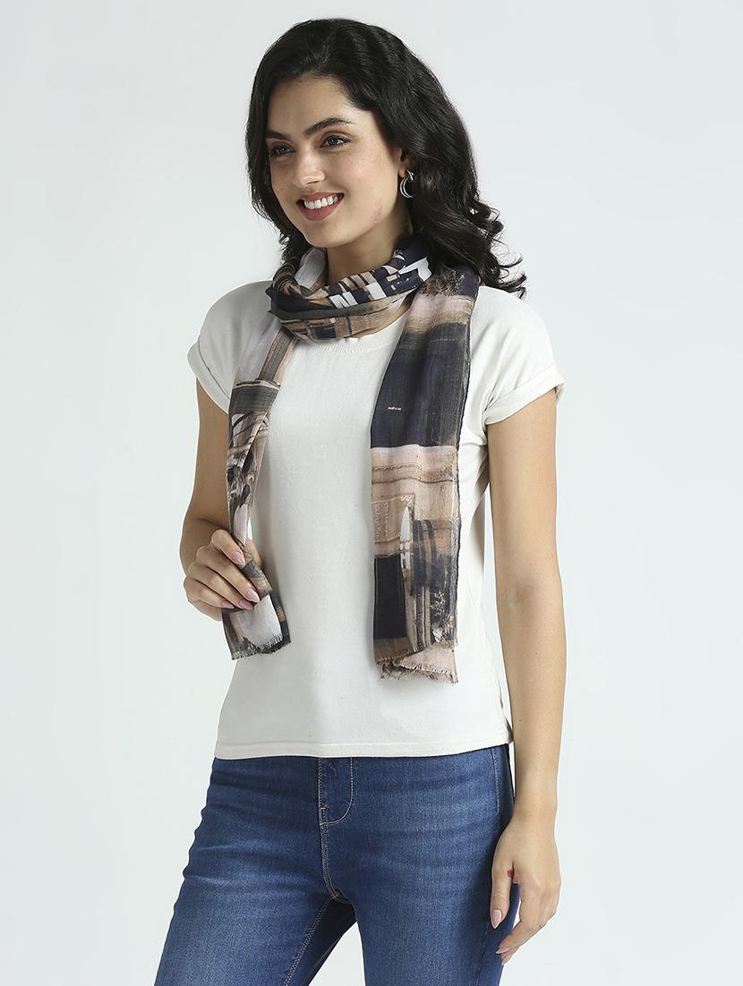 women printed everyday wrap scarf - 21631557 - Standard Image - 2