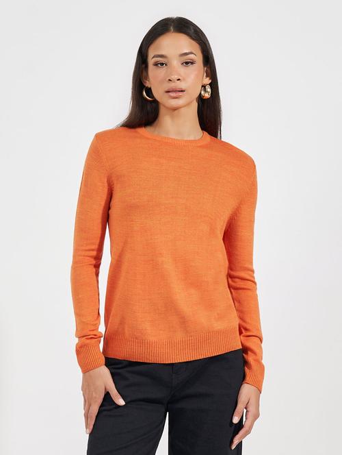 women round neck acrylic pullover - 21632077 - Standard Image - 0