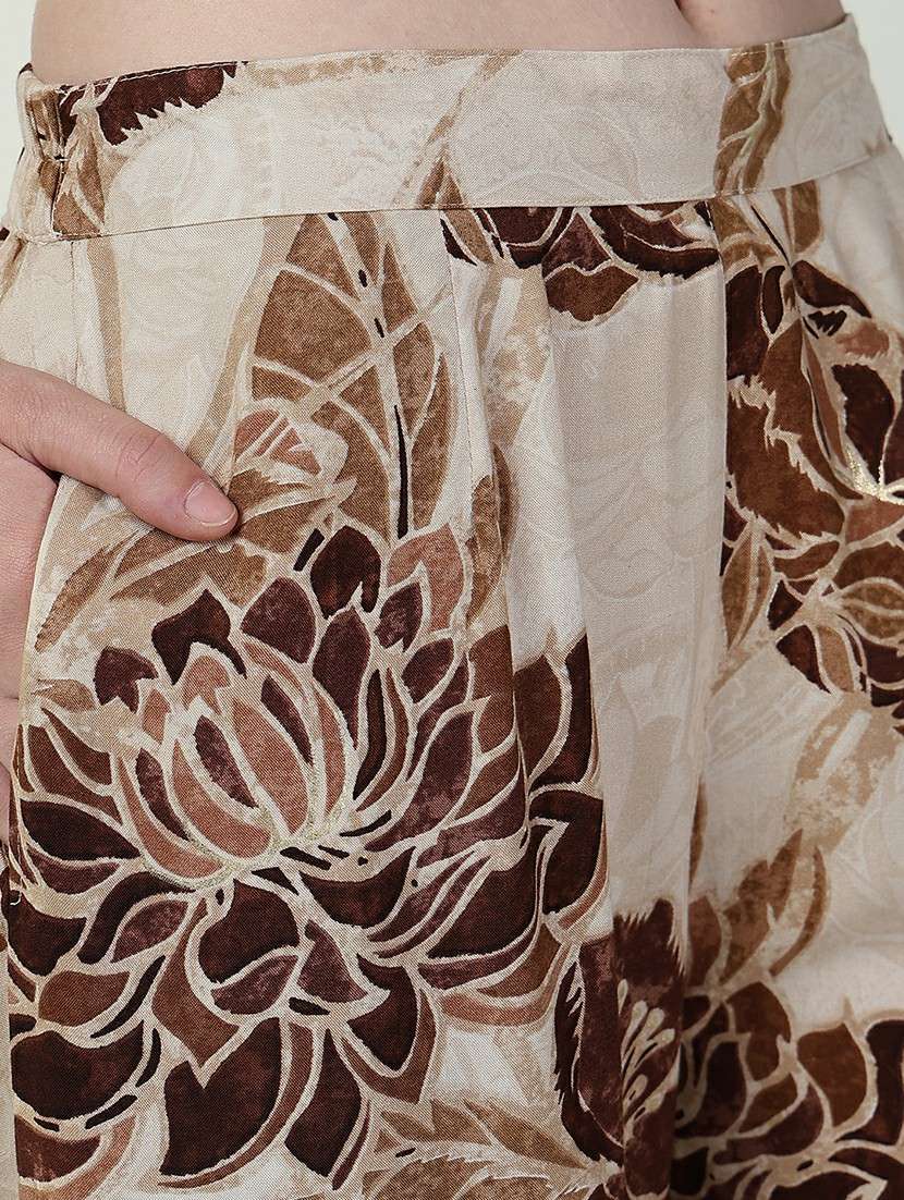 women beige floral kurta palazzo set  - 21632696 -  Standard Image - 7