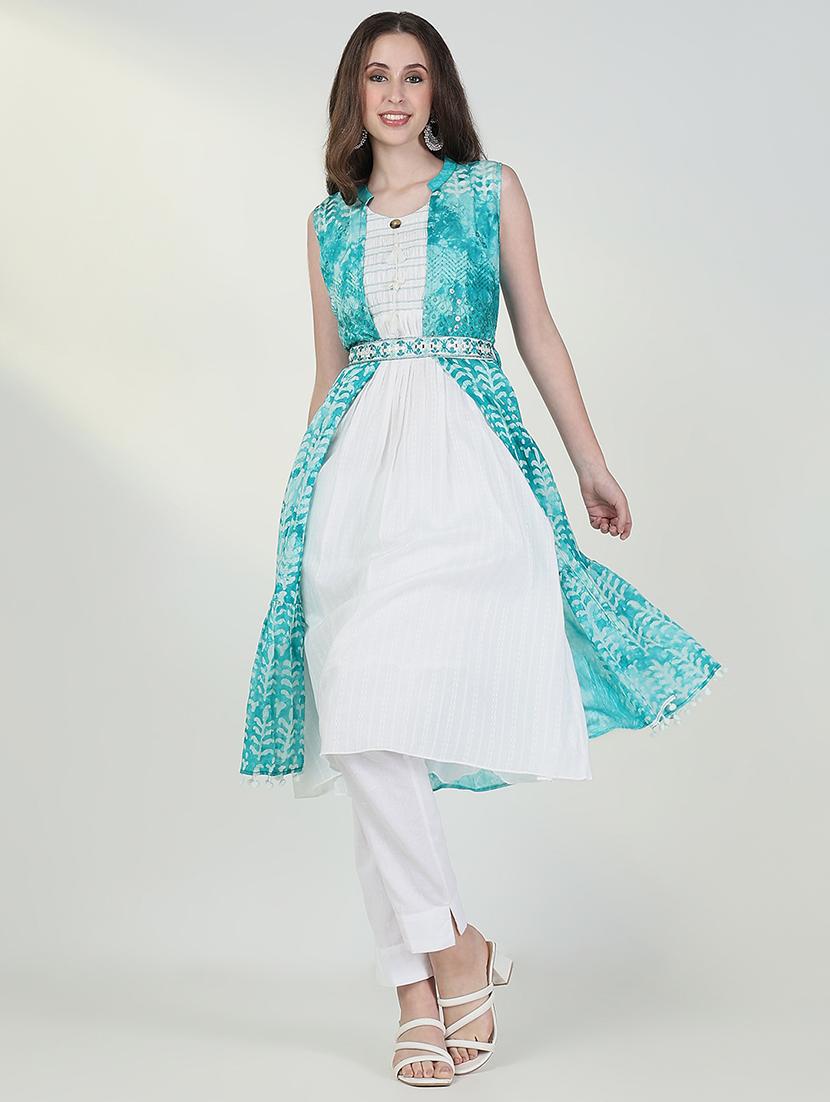 women solid sleeveles embroidered layered kurta - 21632722 - Standard Image - 2